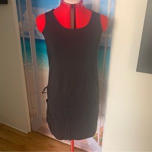🚨5/20🚨 Arc’teryx black dress with pocket, Sz Small